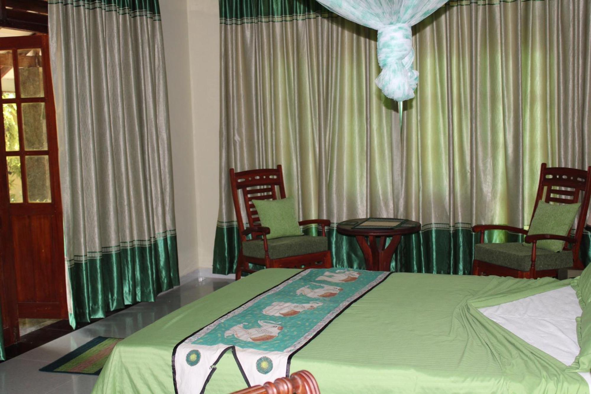 Raj Mahal Inn Wadduwa Luaran gambar